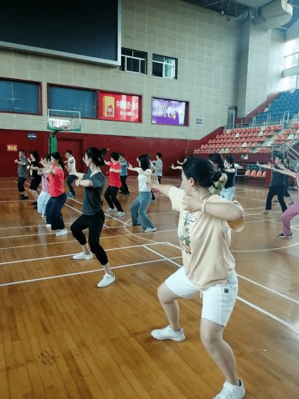 中国传统体育健身教学02.jpg